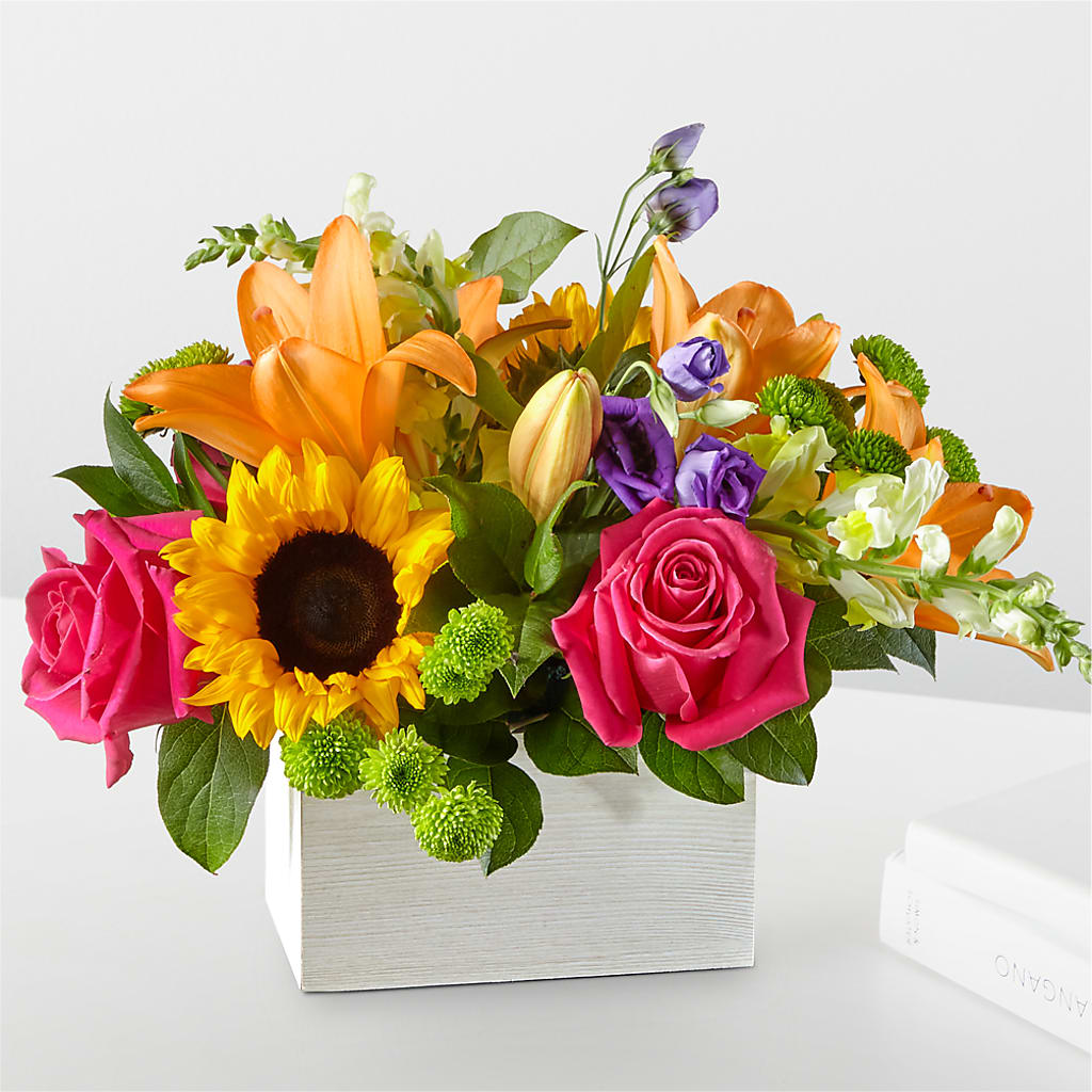 Best Day Box Bouquet – Nayitas Rva Flowers, Richmond VA