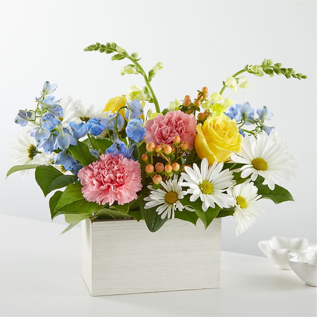 Sun Salutation Box Bouquet – Nayitas Rva Flowers, Richmond VA