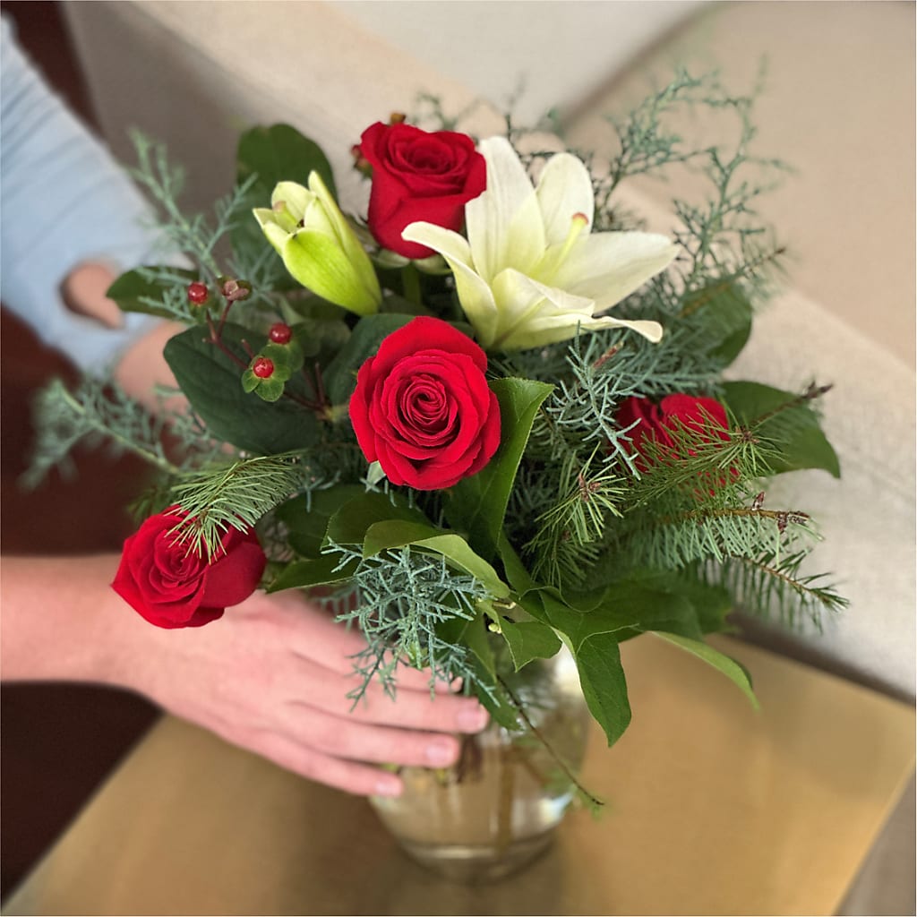Glittering Lights Bouquet – Nayitas Rva Flowers, Richmond VA