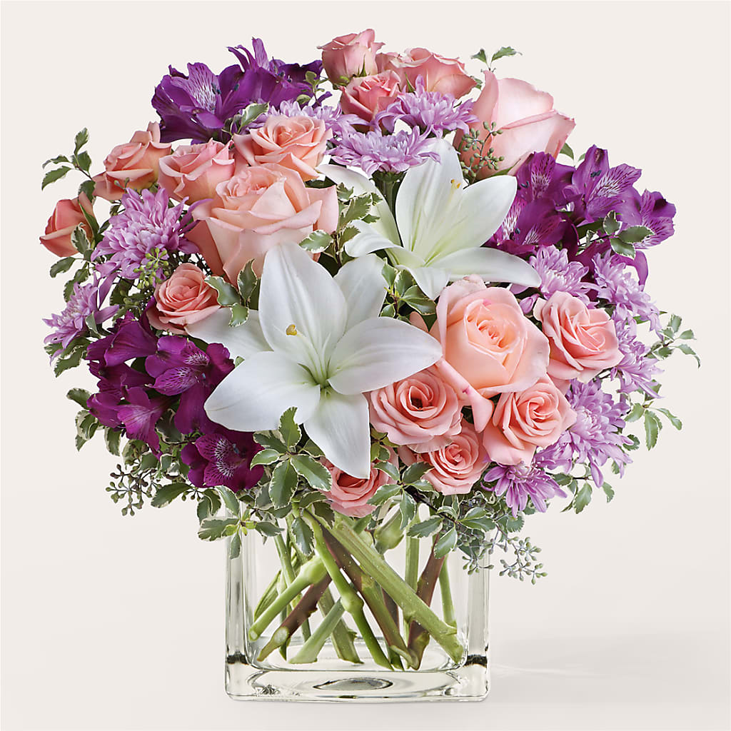 Mani Pedi Bouquet – Nayitas Rva Flowers, Richmond VA