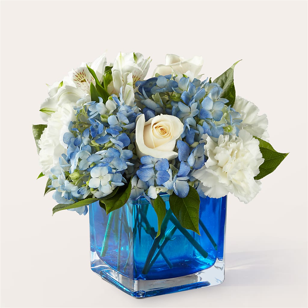Soothing Waters Bouquet – Nayitas Rva Flowers, Richmond VA