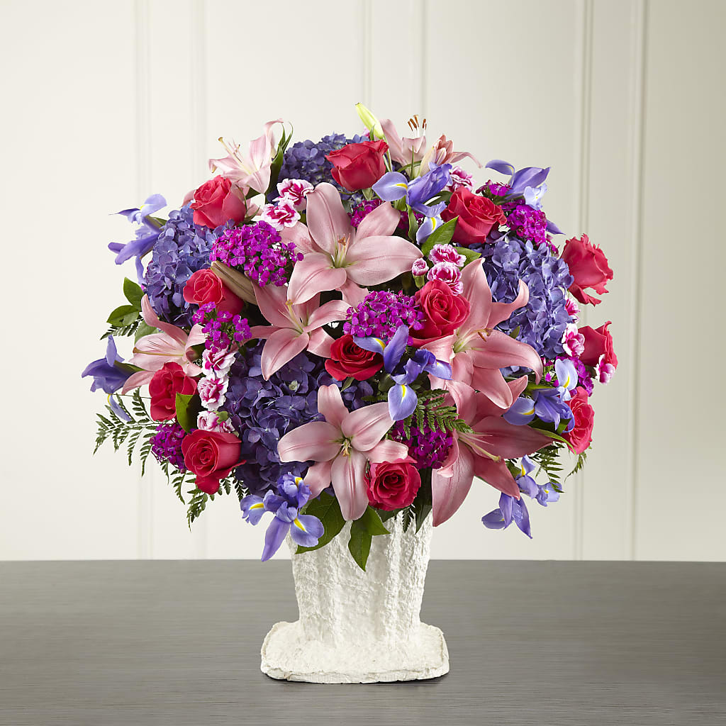 We Fondly Remember Arrangement – Nayitas Rva Flowers, Richmond VA