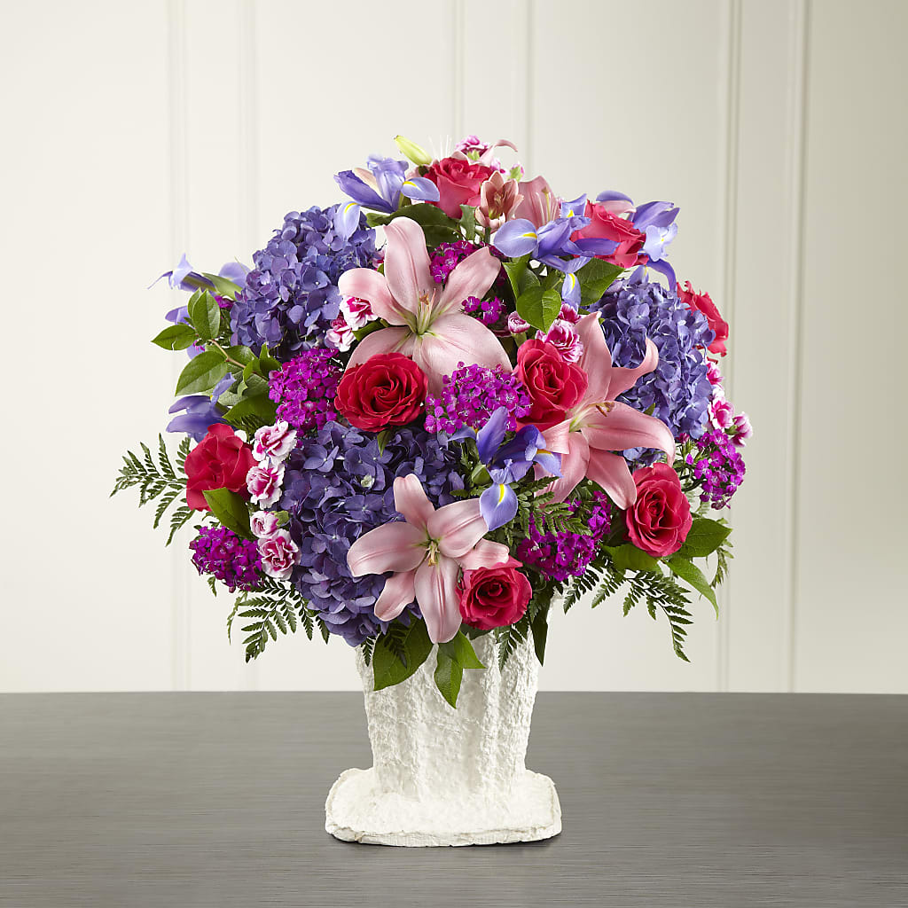 We Fondly Remember Arrangement – Nayitas Rva Flowers, Richmond VA
