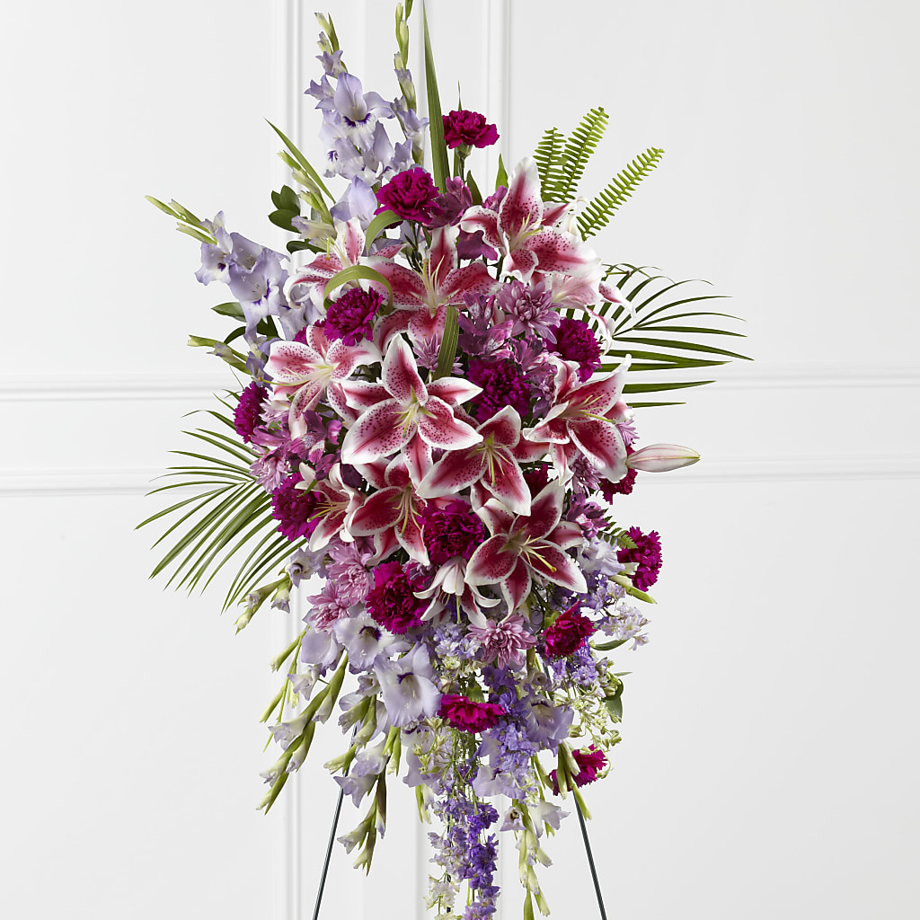 Tender Touch Standing Spray – Nayitas Rva Flowers, Richmond VA