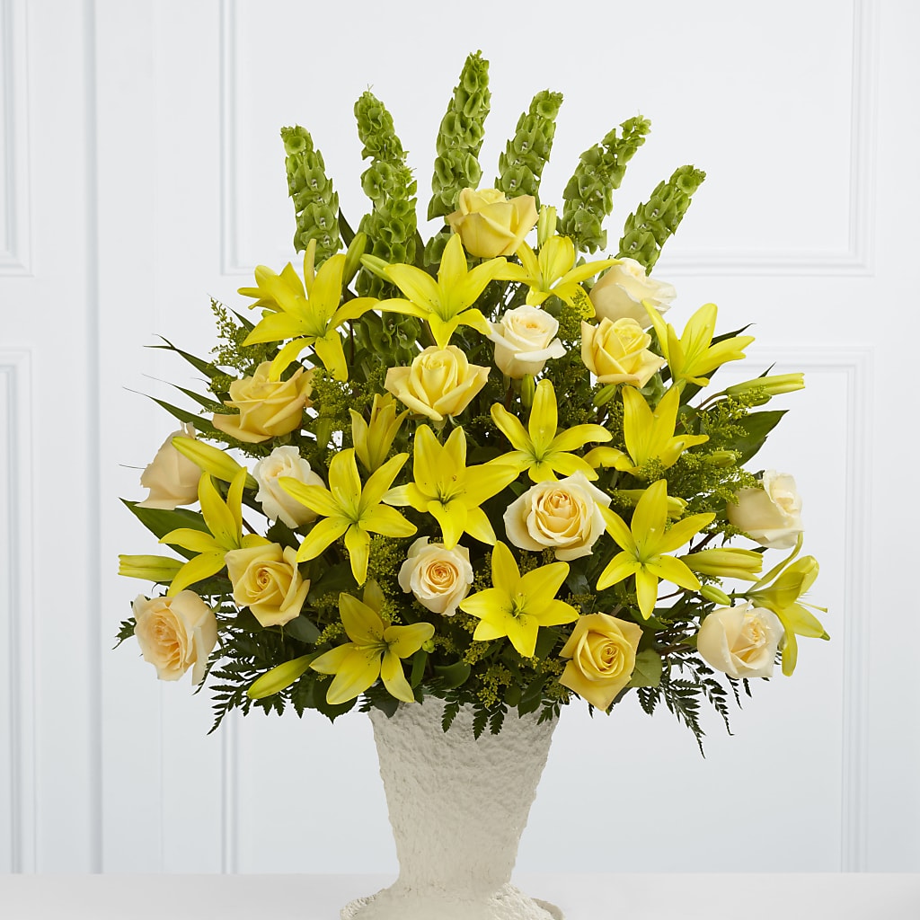 Golden Memories Arrangement – Nayitas Rva Flowers, Richmond VA