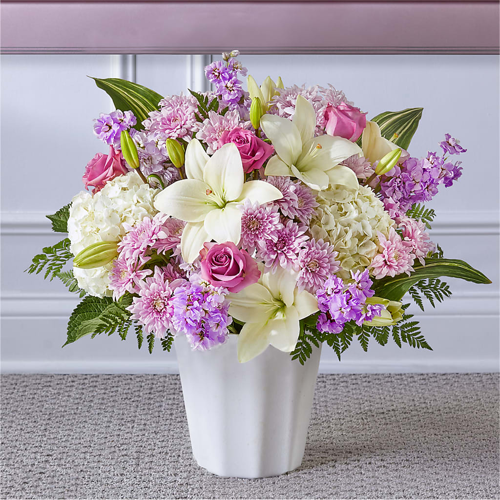 Heaven Sent Floor Basket – Nayitas Rva Flowers, Richmond VA