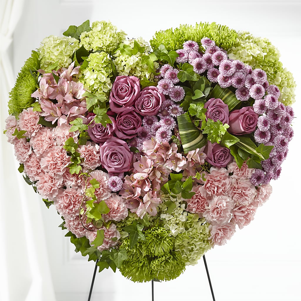 Heartwarming Standing Heart – Nayitas Rva Flowers, Richmond VA
