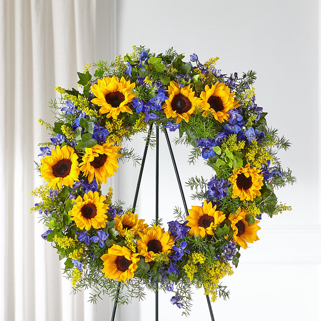 Bright Rays Wreath – Nayitas Rva Flowers, Richmond VA