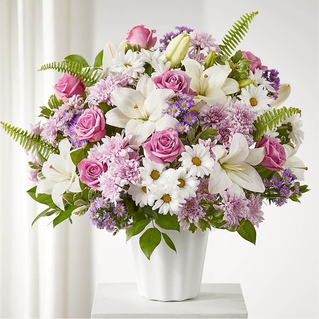 Warmest Thoughts Tabletop Basket – Nayitas Rva Flowers, Richmond VA