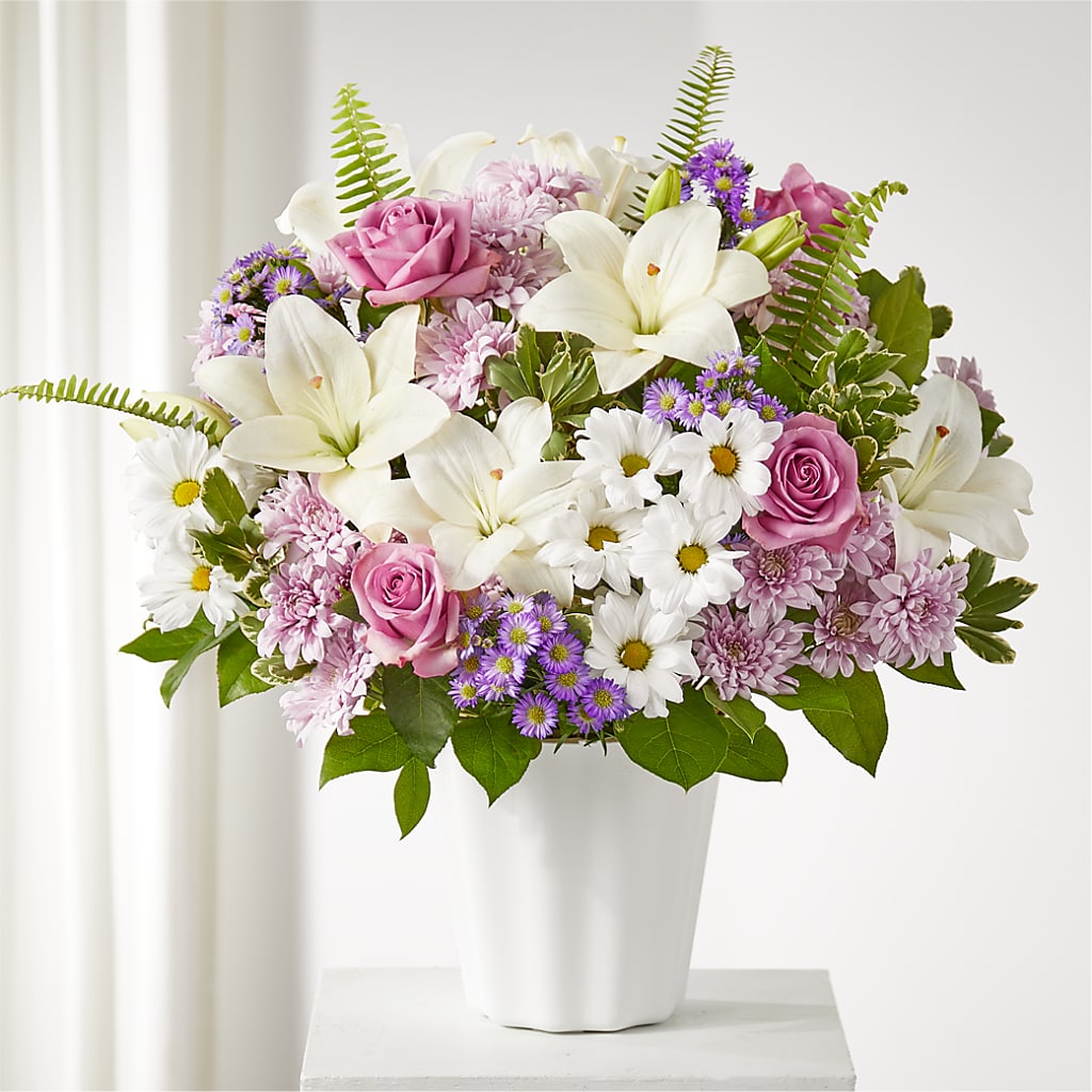 Warmest Thoughts Tabletop Basket – Nayitas Rva Flowers, Richmond VA