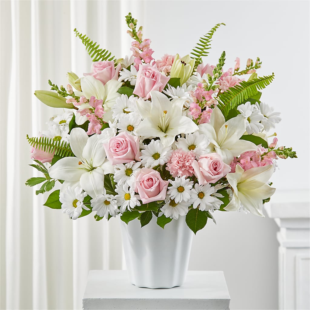 Soft Touch Tabletop Basket – Nayitas Rva Flowers, Richmond VA