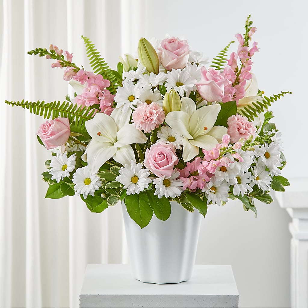 Soft Touch Tabletop Basket – Nayitas Rva Flowers, Richmond VA