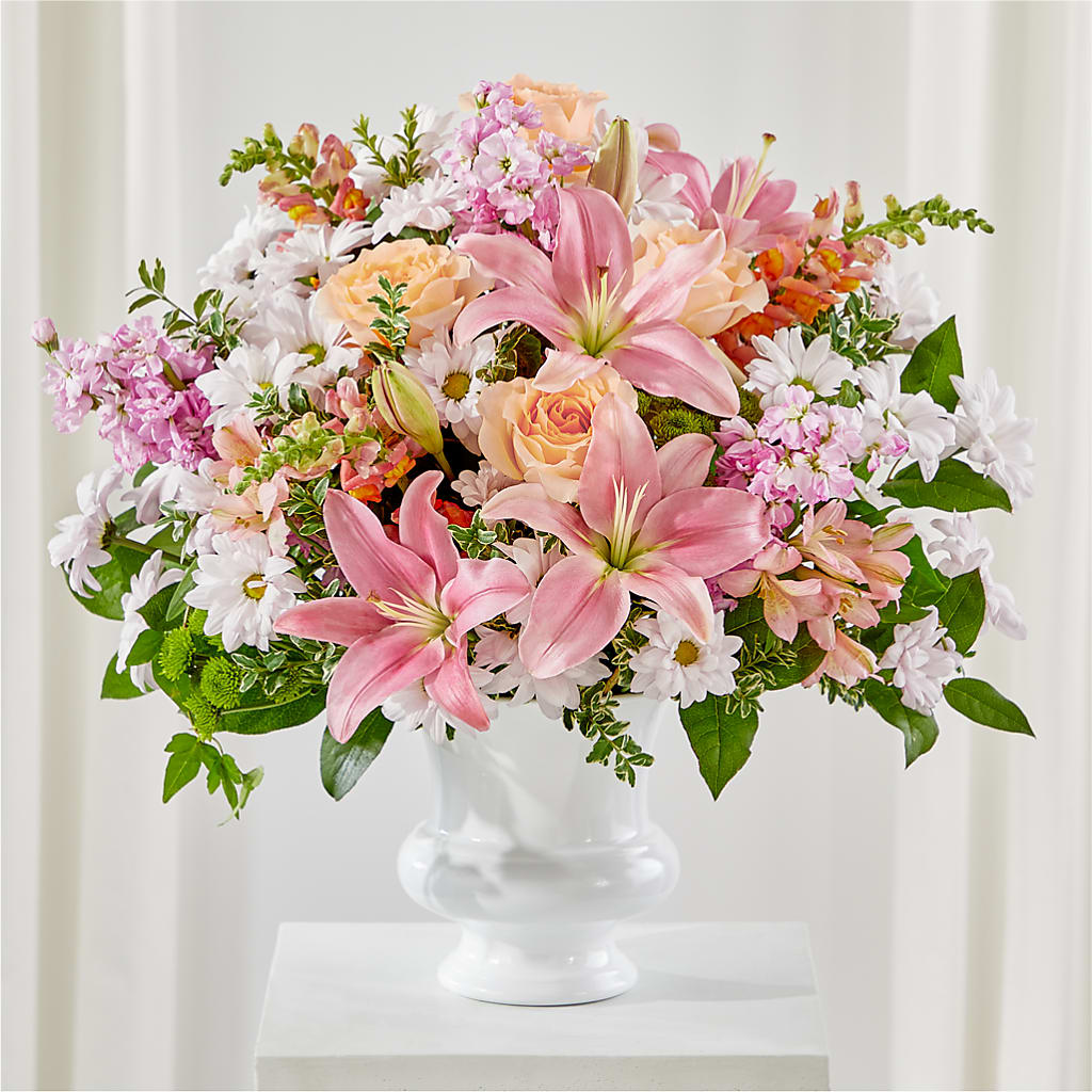 Heartfelt Gesture Urn Arrangement – Nayitas Rva Flowers, Richmond VA