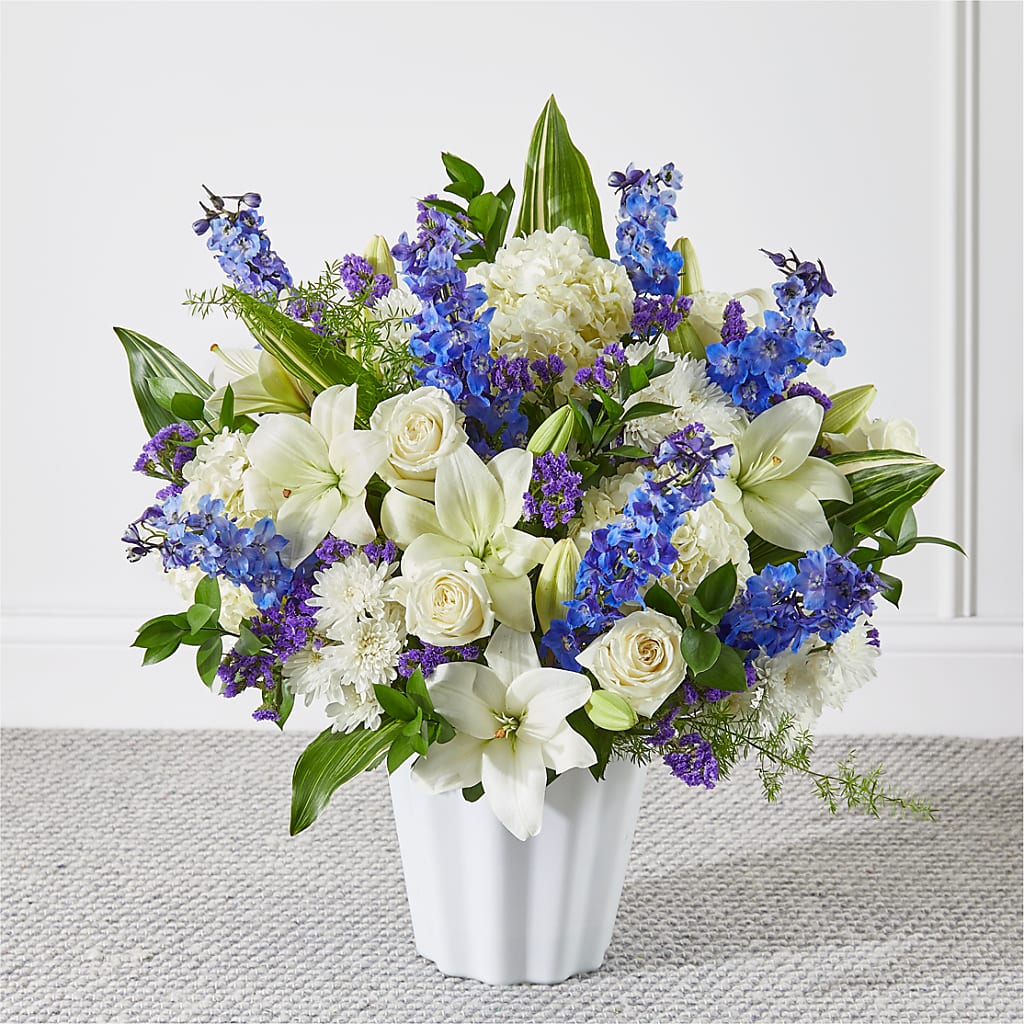 Take Comfort Floor Basket – Nayitas Rva Flowers, Richmond VA