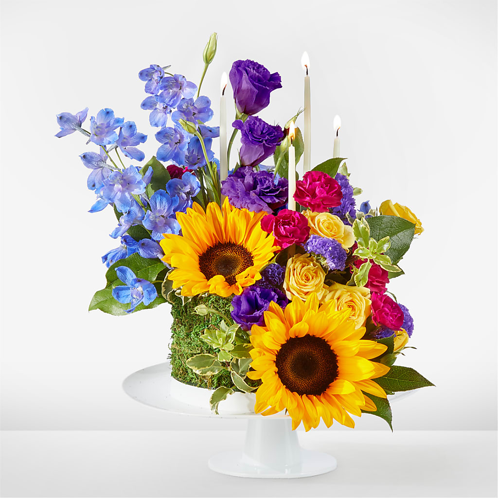 Star of the Day Floral Cake – Nayitas Rva Flowers, Richmond VA