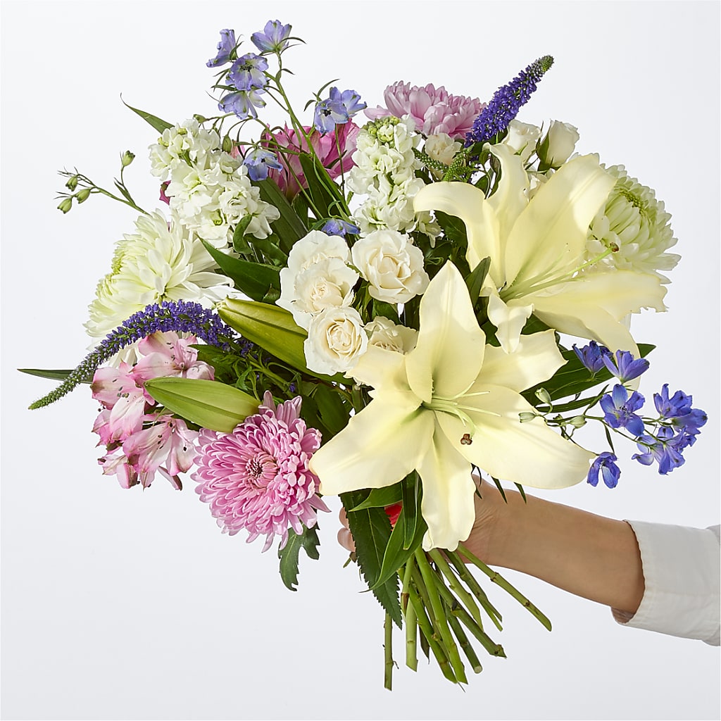 Winter Celebration Bouquet –  Nayitas Rva Flowers, Richmond VA