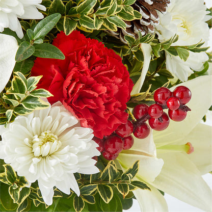 Festive Moments Tree –  Nayitas Rva Flowers, Richmond VA