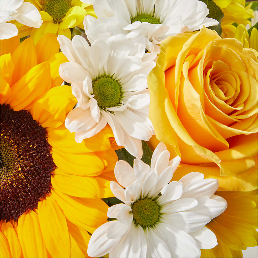 Be Happy Bouquet –  Nayitas Rva Flowers, Richmond VA