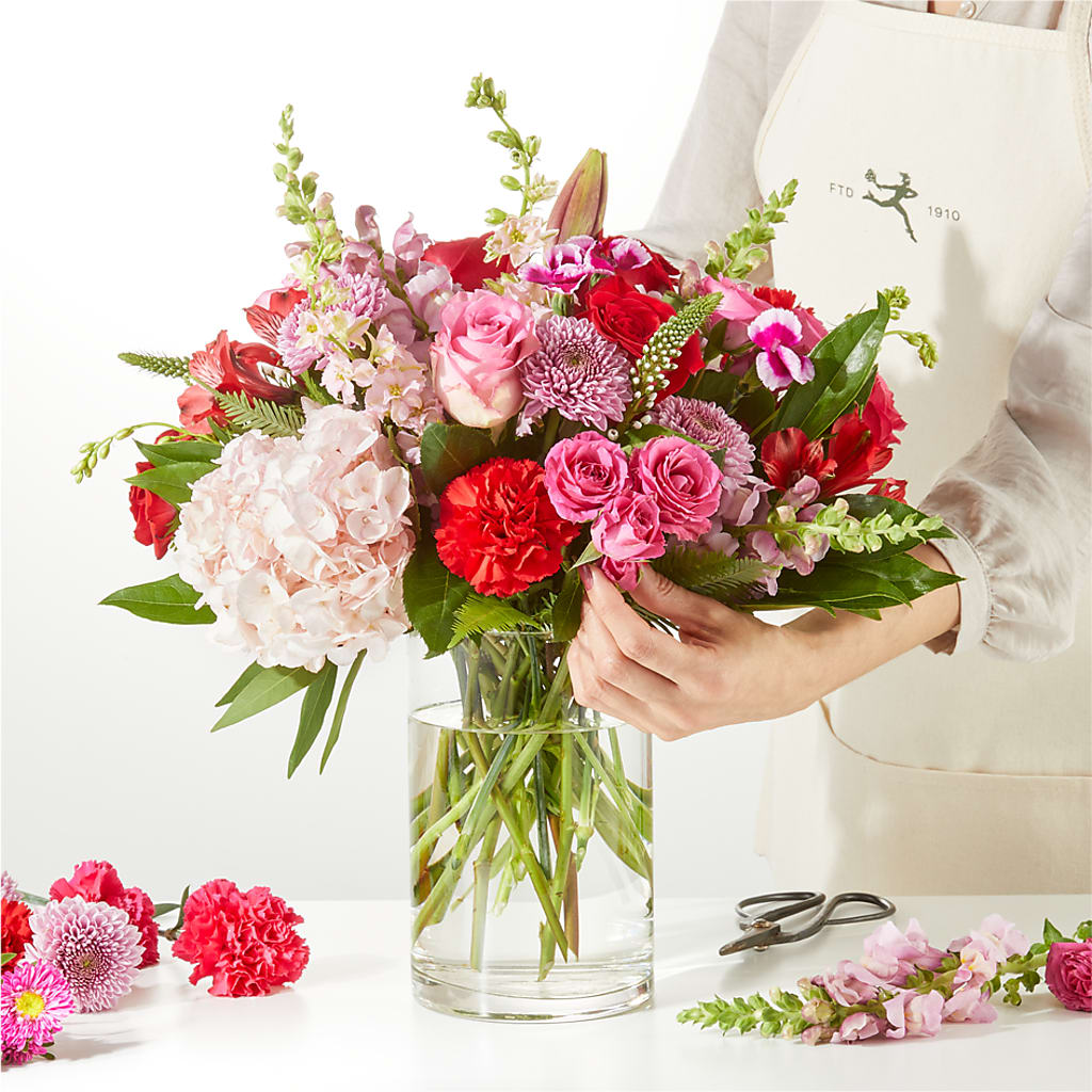 Swooning Over You - A Luxury Florist Original –  Nayitas Rva Flowers, Richmond VA