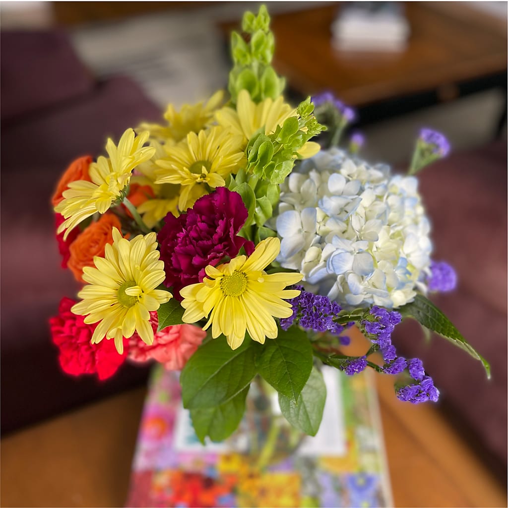 Summer Spectra - A Florist Original –  Nayitas Rva Flowers, Richmond VA
