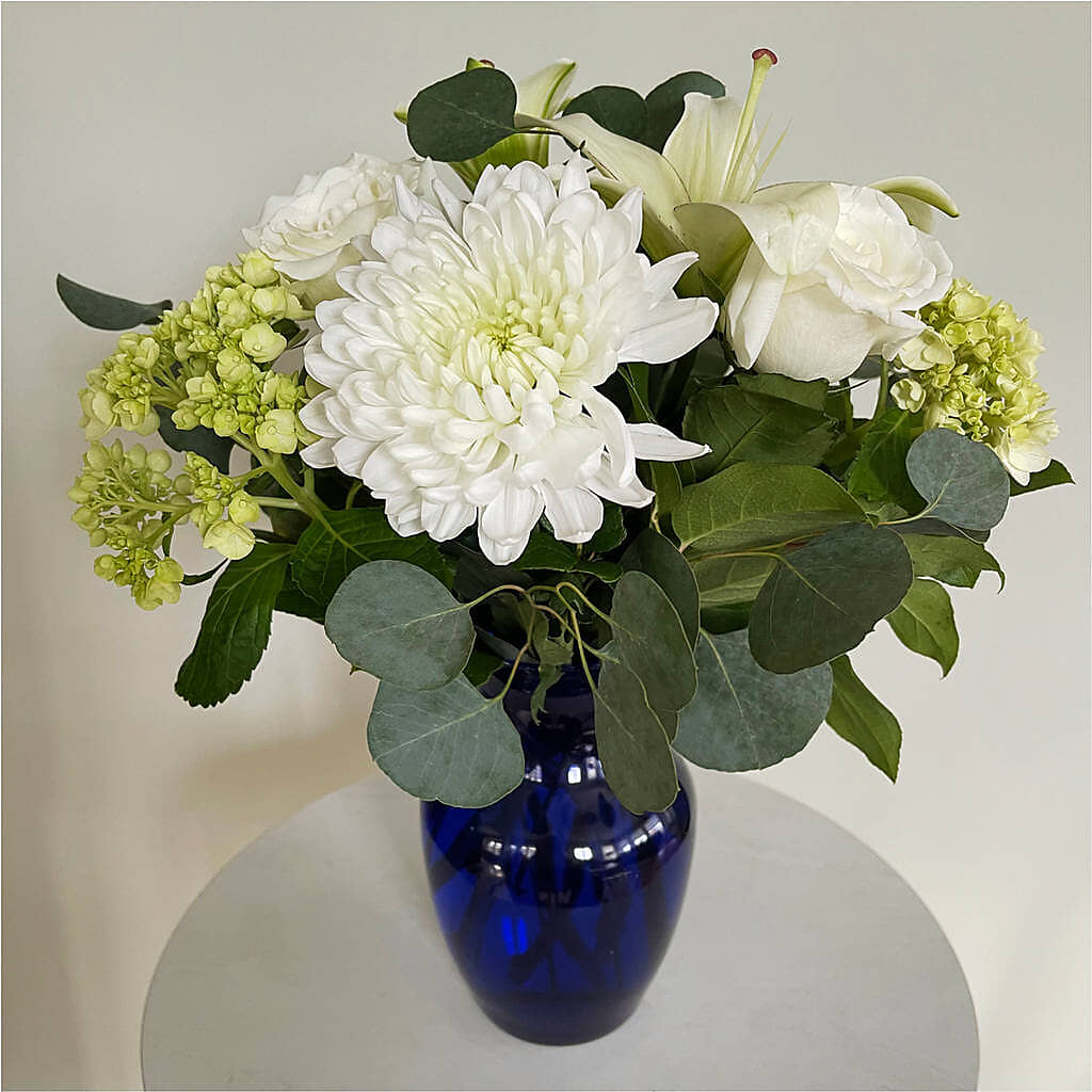 Snowy Dreams Bouquet –  Nayitas Rva Flowers, Richmond VA
