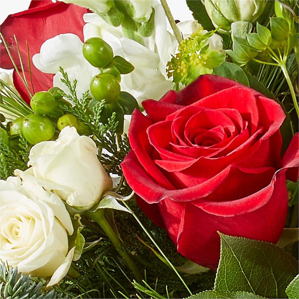 Deck the Halls Bouquet –  Nayitas Rva Flowers, Richmond VA