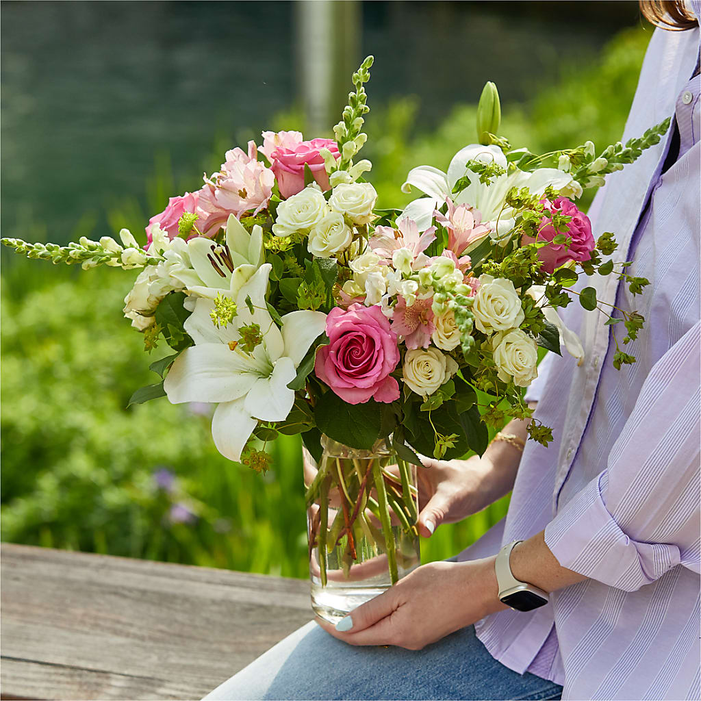 Fondly Bouquet –  Nayitas Rva Flowers, Richmond VA