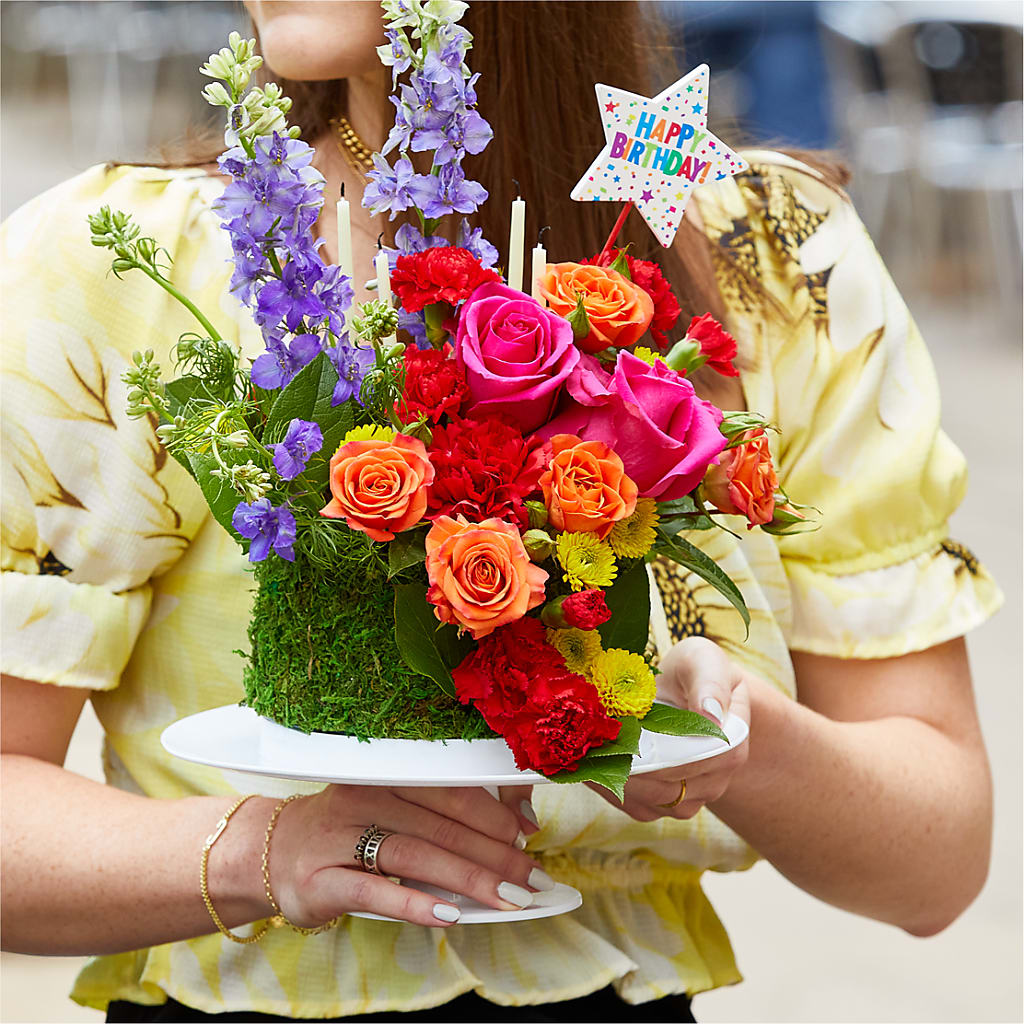 Best Year Yet Floral Cake –  Nayitas Rva Flowers, Richmond VA